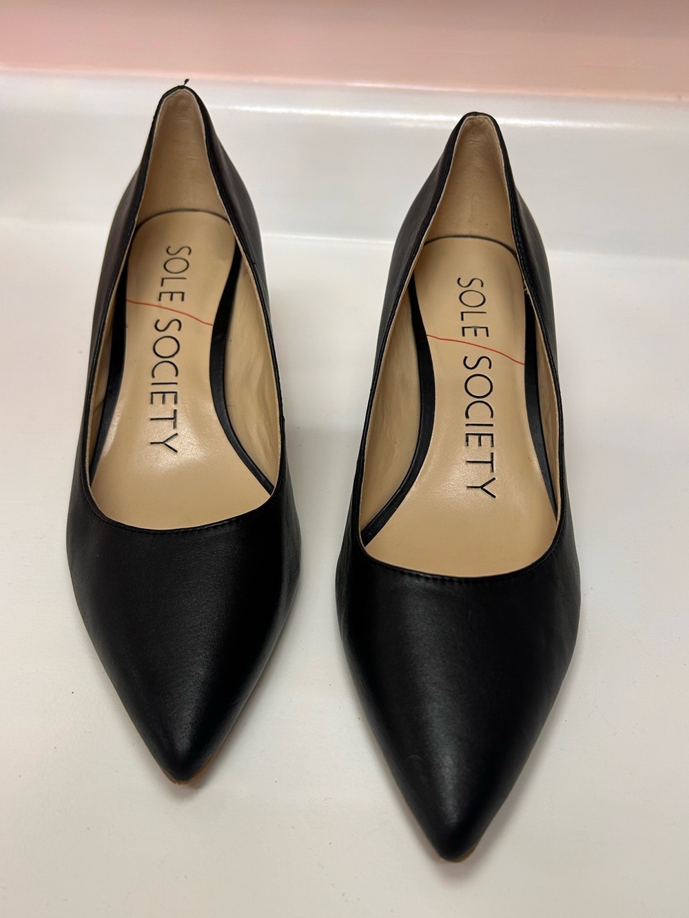Sole Society So-Elverna Black Pointed-Toe Leather Pumps size 8.5